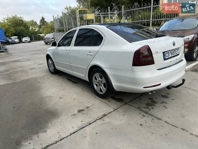 Белый Шкода Октавия, объемом двигателя 1.9 л и пробегом 259 тыс. км за 6800 $, фото 6 на Automoto.ua