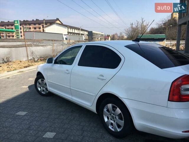 Белый Шкода Октавия, объемом двигателя 1.9 л и пробегом 250 тыс. км за 8500 $, фото 3 на Automoto.ua