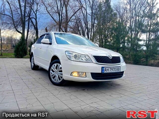 Белый Шкода Октавия, объемом двигателя 1.6 л и пробегом 155 тыс. км за 7600 $, фото 5 на Automoto.ua