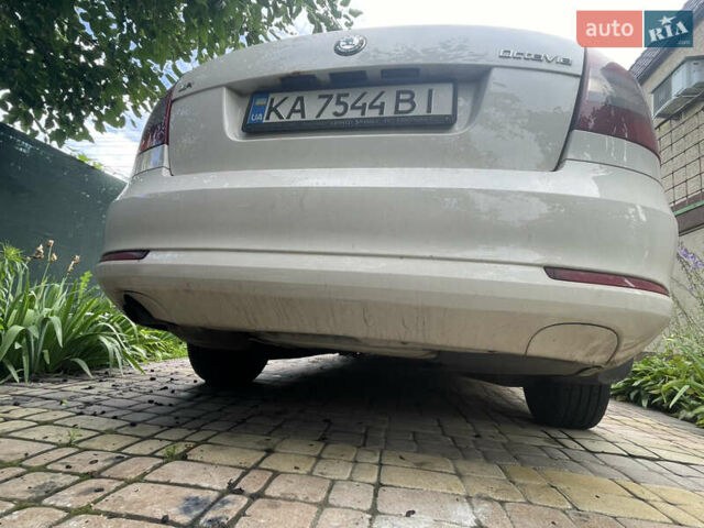 Белый Шкода Октавия, объемом двигателя 1.6 л и пробегом 237 тыс. км за 6500 $, фото 21 на Automoto.ua