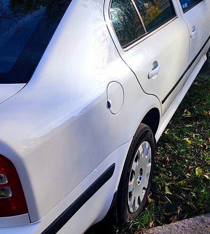 Шкода Октавия 2010 в Киеве на Automoto.ua Белый Шкода Октавия, объемом двигателя 1.6 л и пробегом 300 тыс. км за 4000 $, фото 2 на Automoto.ua