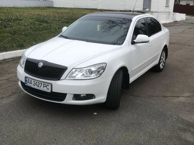 Белый Шкода Октавия, объемом двигателя 1.6 л и пробегом 215 тыс. км за 7634 $, фото 1 на Automoto.ua