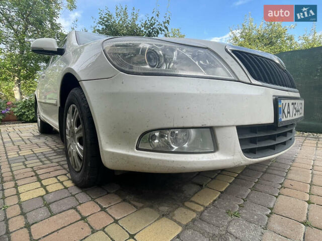 Белый Шкода Октавия, объемом двигателя 1.6 л и пробегом 237 тыс. км за 6500 $, фото 14 на Automoto.ua