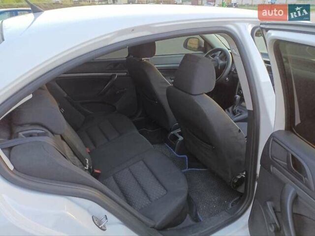 Белый Шкода Октавия, объемом двигателя 1.9 л и пробегом 286 тыс. км за 6300 $, фото 7 на Automoto.ua