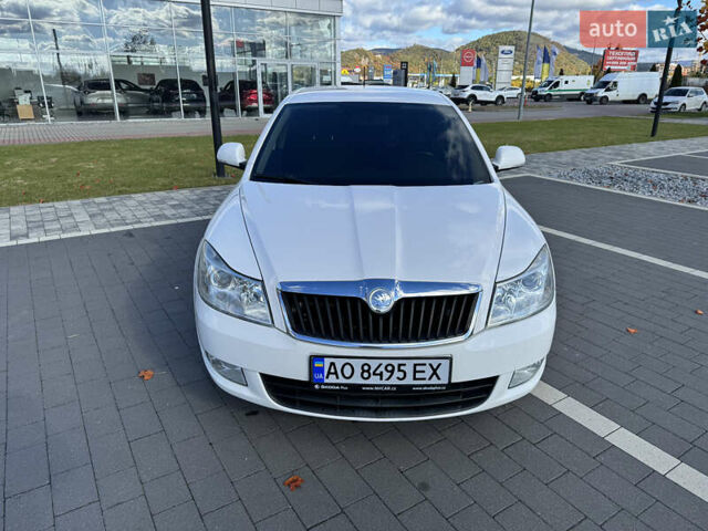 Белый Шкода Октавия, объемом двигателя 1.6 л и пробегом 242 тыс. км за 8100 $, фото 14 на Automoto.ua