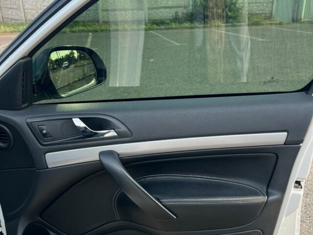 Шкода Октавія 2011 у Кривому Розі на Automoto.ua Білий Шкода Октавія, об'ємом двигуна 1.8 л та пробігом 186 тис. км за 9800 $, фото 7 на Automoto.ua