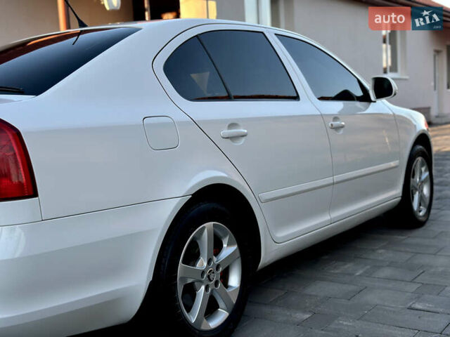 Белый Шкода Октавия, объемом двигателя 1.39 л и пробегом 275 тыс. км за 8200 $, фото 11 на Automoto.ua