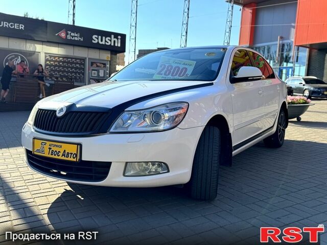 Білий Шкода Октавія, об'ємом двигуна 1.8 л та пробігом 230 тис. км за 9500 $, фото 1 на Automoto.ua