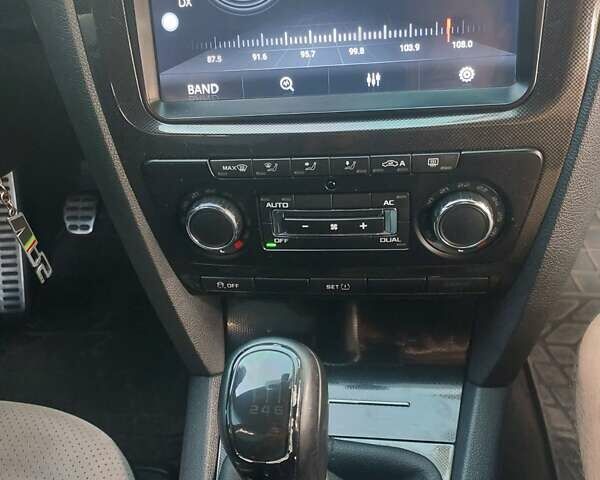 Белый Шкода Октавия, объемом двигателя 1.98 л и пробегом 215 тыс. км за 9100 $, фото 22 на Automoto.ua
