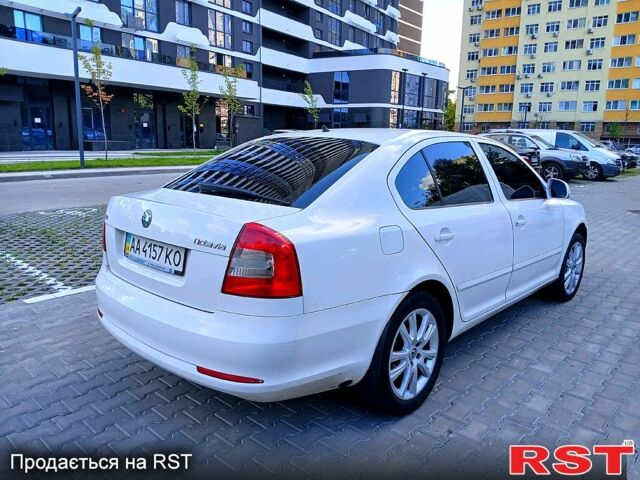 Белый Шкода Октавия, объемом двигателя 1.8 л и пробегом 250 тыс. км за 6500 $, фото 1 на Automoto.ua