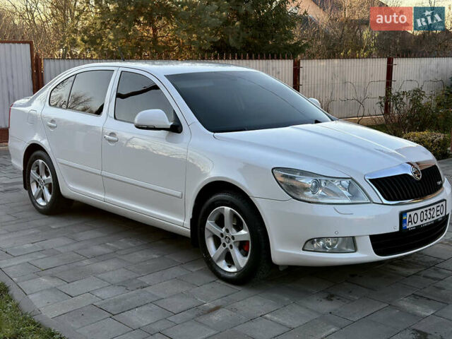 Белый Шкода Октавия, объемом двигателя 1.39 л и пробегом 275 тыс. км за 8200 $, фото 8 на Automoto.ua