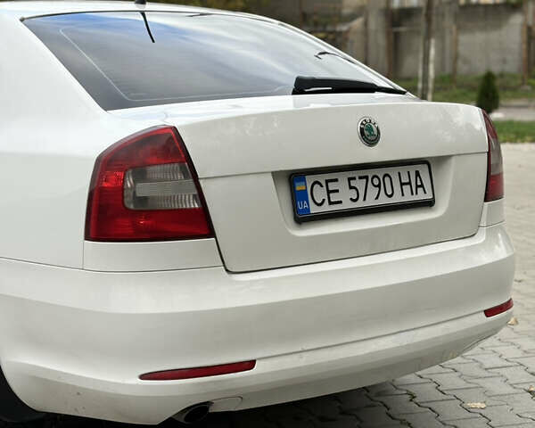 Белый Шкода Октавия, объемом двигателя 1.6 л и пробегом 383 тыс. км за 5350 $, фото 13 на Automoto.ua