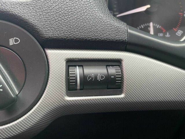 Белый Шкода Октавия, объемом двигателя 1.8 л и пробегом 155 тыс. км за 7990 $, фото 18 на Automoto.ua