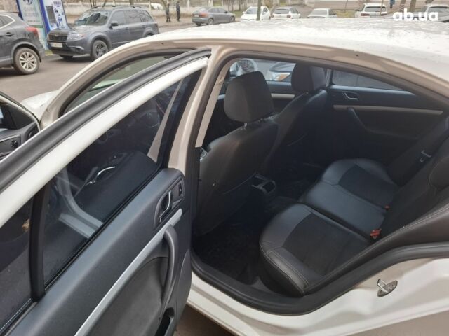 Білий Шкода Октавія, об'ємом двигуна 1.6 л та пробігом 448 тис. км за 8500 $, фото 5 на Automoto.ua