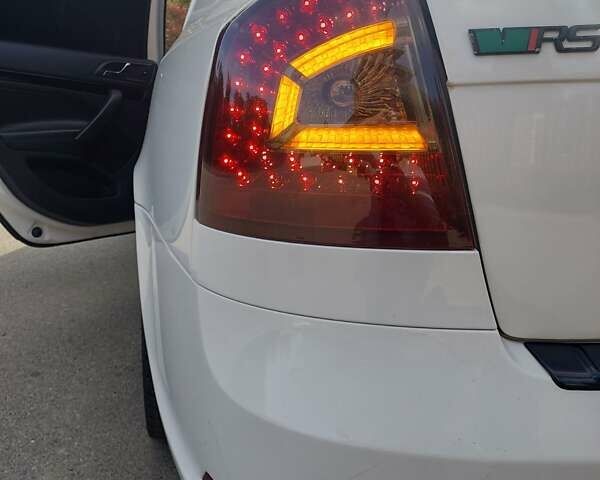 Белый Шкода Октавия, объемом двигателя 1.98 л и пробегом 215 тыс. км за 9100 $, фото 11 на Automoto.ua