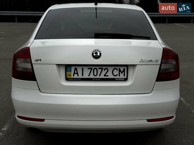 Білий Шкода Октавія, об'ємом двигуна 1.6 л та пробігом 282 тис. км за 5799 $, фото 14 на Automoto.ua