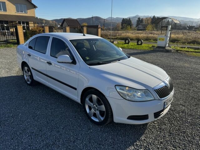 Белый Шкода Октавия, объемом двигателя 1.6 л и пробегом 380 тыс. км за 6150 $, фото 22 на Automoto.ua