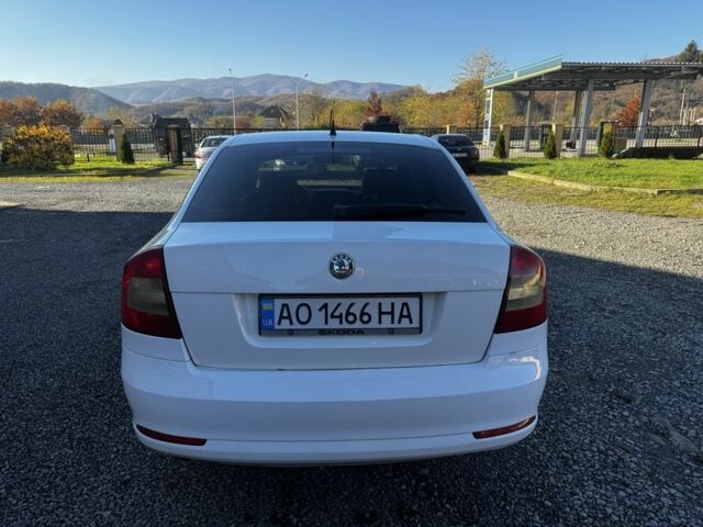 Белый Шкода Октавия, объемом двигателя 1.6 л и пробегом 380 тыс. км за 6150 $, фото 9 на Automoto.ua