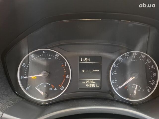 Білий Шкода Октавія, об'ємом двигуна 1.6 л та пробігом 448 тис. км за 8500 $, фото 9 на Automoto.ua