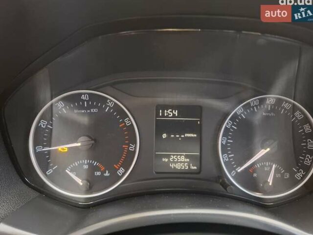 Белый Шкода Октавия, объемом двигателя 1.6 л и пробегом 448 тыс. км за 8500 $, фото 8 на Automoto.ua