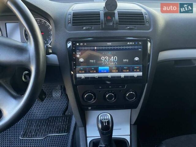 Белый Шкода Октавия, объемом двигателя 1.6 л и пробегом 195 тыс. км за 7800 $, фото 26 на Automoto.ua