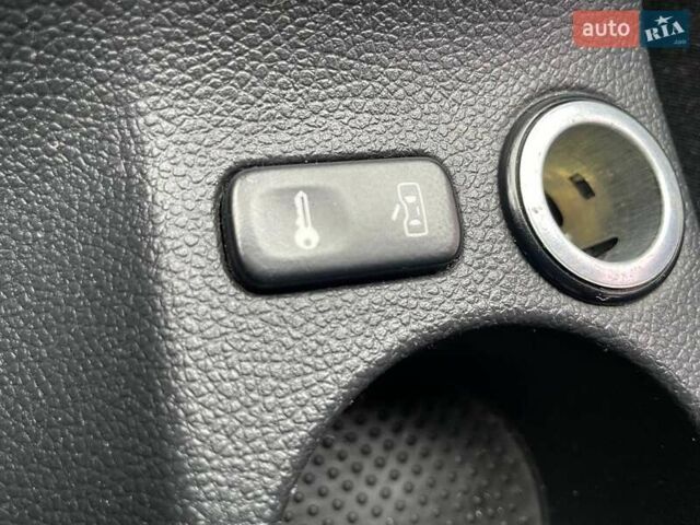 Белый Шкода Октавия, объемом двигателя 1.8 л и пробегом 155 тыс. км за 7990 $, фото 24 на Automoto.ua