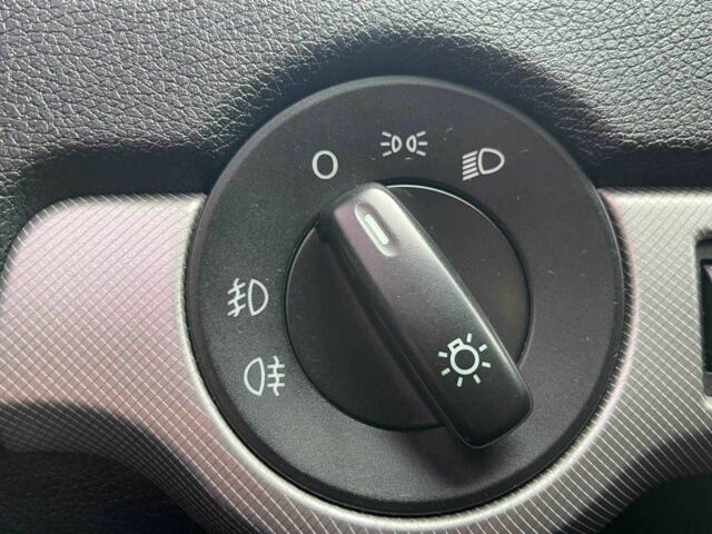 Белый Шкода Октавия, объемом двигателя 1.8 л и пробегом 155 тыс. км за 7990 $, фото 17 на Automoto.ua