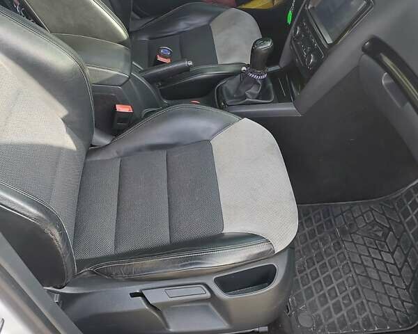 Белый Шкода Октавия, объемом двигателя 1.98 л и пробегом 215 тыс. км за 9100 $, фото 18 на Automoto.ua