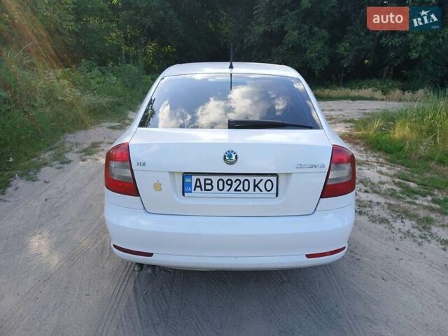 Белый Шкода Октавия, объемом двигателя 1.9 л и пробегом 394 тыс. км за 7500 $, фото 3 на Automoto.ua