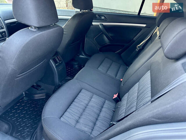 Белый Шкода Октавия, объемом двигателя 1.39 л и пробегом 275 тыс. км за 8200 $, фото 57 на Automoto.ua