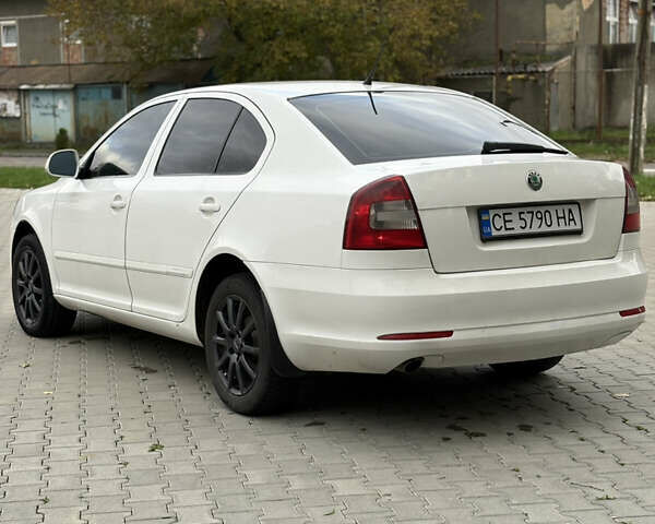 Белый Шкода Октавия, объемом двигателя 1.6 л и пробегом 383 тыс. км за 5350 $, фото 15 на Automoto.ua