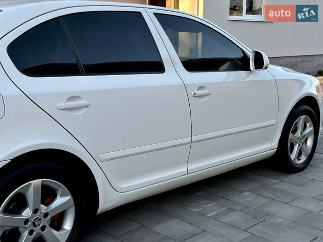 Белый Шкода Октавия, объемом двигателя 1.39 л и пробегом 275 тыс. км за 8200 $, фото 13 на Automoto.ua