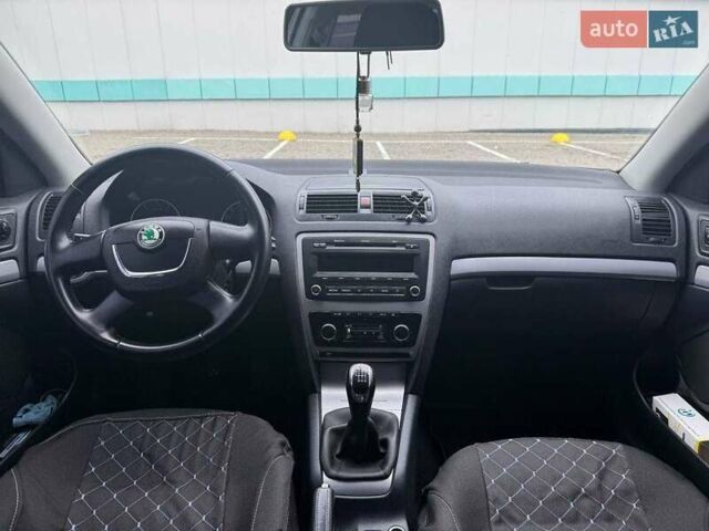 Белый Шкода Октавия, объемом двигателя 1.8 л и пробегом 180 тыс. км за 7200 $, фото 11 на Automoto.ua