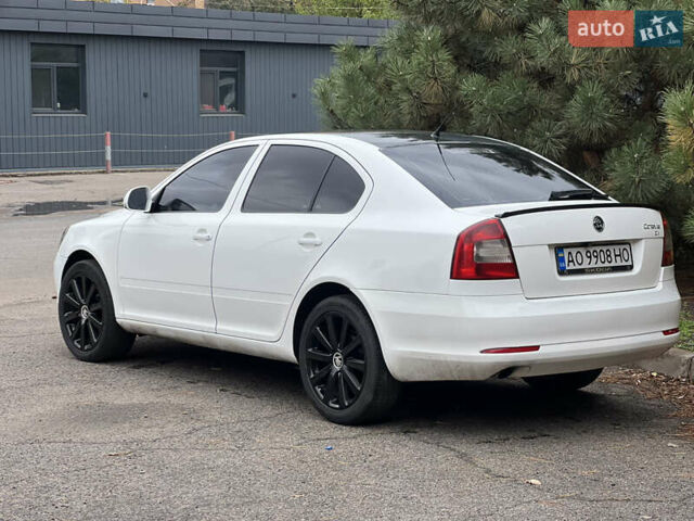 Білий Шкода Октавія, об'ємом двигуна 1.6 л та пробігом 270 тис. км за 6800 $, фото 8 на Automoto.ua