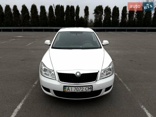Білий Шкода Октавія, об'ємом двигуна 1.6 л та пробігом 282 тис. км за 5799 $, фото 1 на Automoto.ua