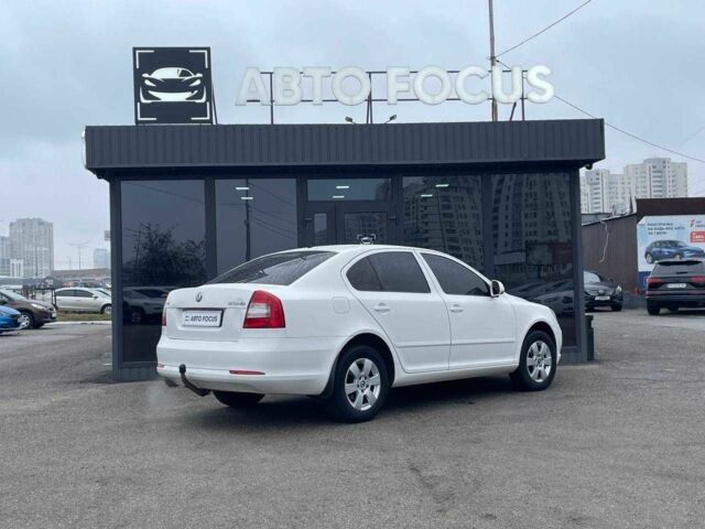 Белый Шкода Октавия, объемом двигателя 1.8 л и пробегом 155 тыс. км за 7990 $, фото 7 на Automoto.ua