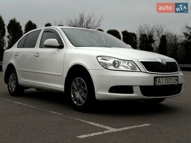 Білий Шкода Октавія, об'ємом двигуна 1.6 л та пробігом 282 тис. км за 5799 $, фото 30 на Automoto.ua