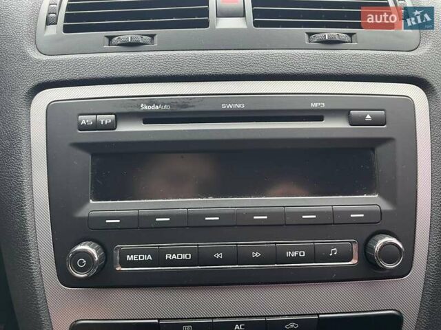 Белый Шкода Октавия, объемом двигателя 1.8 л и пробегом 155 тыс. км за 7990 $, фото 22 на Automoto.ua