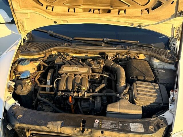 Белый Шкода Октавия, объемом двигателя 1.6 л и пробегом 264 тыс. км за 7500 $, фото 6 на Automoto.ua