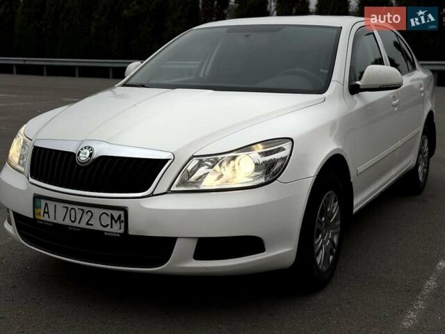 Білий Шкода Октавія, об'ємом двигуна 1.6 л та пробігом 282 тис. км за 5799 $, фото 34 на Automoto.ua