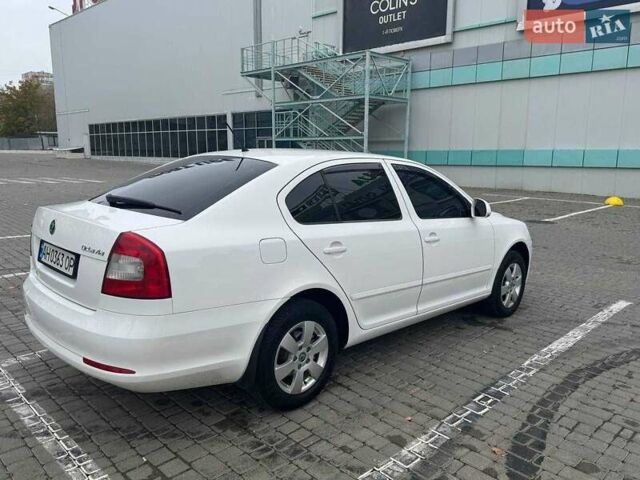 Белый Шкода Октавия, объемом двигателя 1.8 л и пробегом 180 тыс. км за 7200 $, фото 9 на Automoto.ua