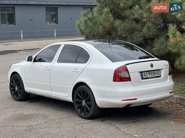 Білий Шкода Октавія, об'ємом двигуна 1.6 л та пробігом 270 тис. км за 6800 $, фото 9 на Automoto.ua