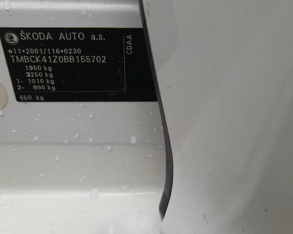 Белый Шкода Октавия, объемом двигателя 1.8 л и пробегом 219 тыс. км за 8200 $, фото 15 на Automoto.ua