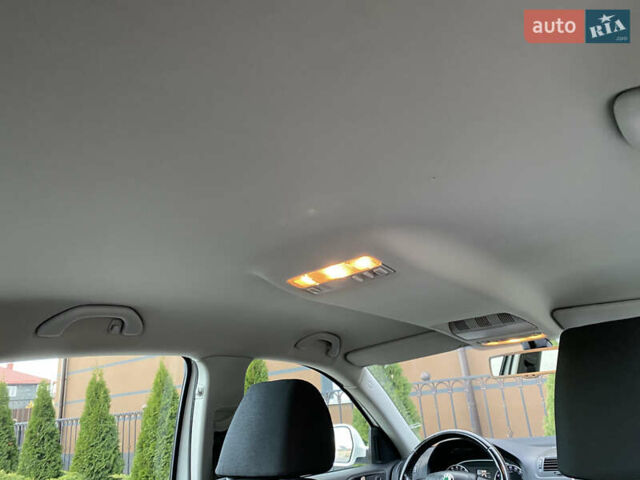 Білий Шкода Октавія, об'ємом двигуна 1.6 л та пробігом 189 тис. км за 8999 $, фото 25 на Automoto.ua