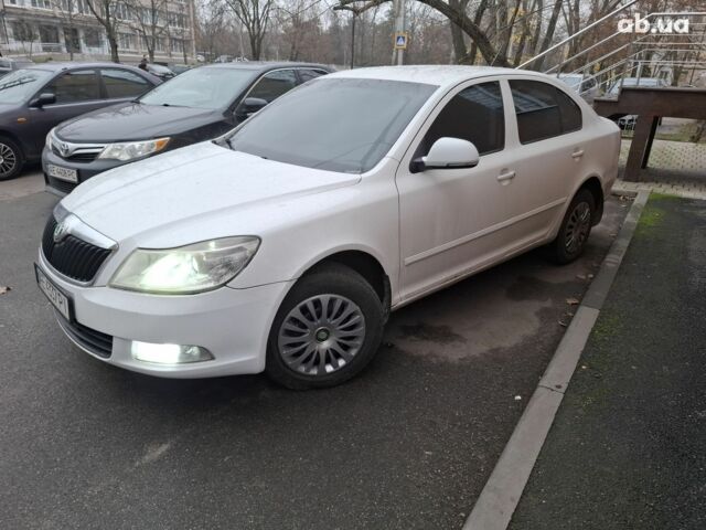 Білий Шкода Октавія, об'ємом двигуна 1.6 л та пробігом 448 тис. км за 8500 $, фото 4 на Automoto.ua