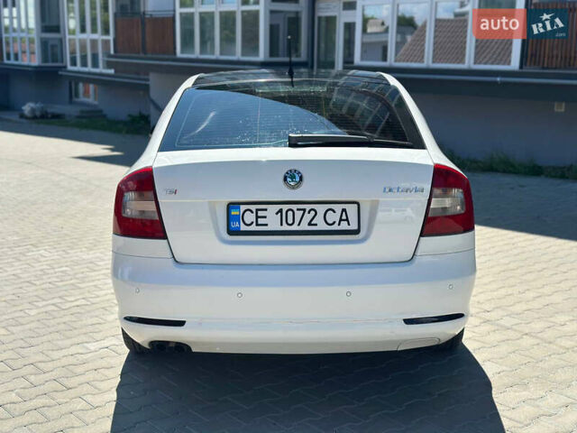 Шкода Октавия 2011 в Черновцах на Automoto.ua Белый Шкода Октавия, объемом двигателя 1.8 л и пробегом 258 тыс. км за 6500 $, фото 4 на Automoto.ua