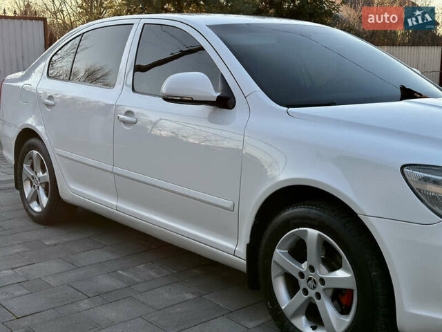 Белый Шкода Октавия, объемом двигателя 1.39 л и пробегом 275 тыс. км за 8200 $, фото 6 на Automoto.ua