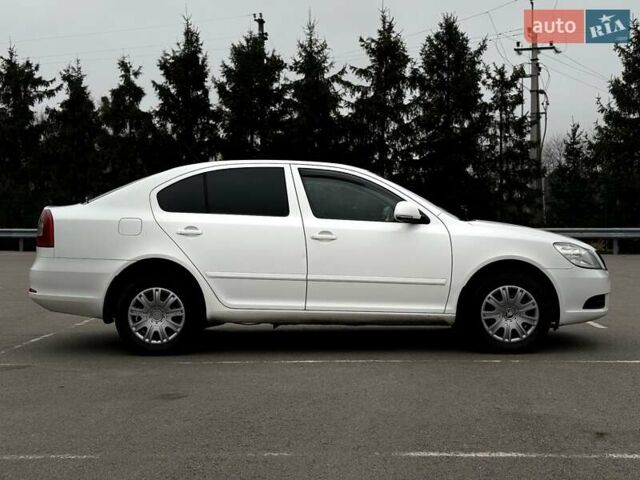 Білий Шкода Октавія, об'ємом двигуна 1.6 л та пробігом 282 тис. км за 5799 $, фото 27 на Automoto.ua