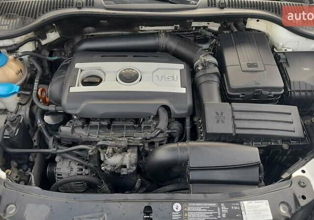 Белый Шкода Октавия, объемом двигателя 1.8 л и пробегом 180 тыс. км за 8200 $, фото 11 на Automoto.ua