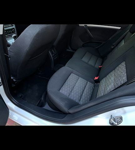 Белый Шкода Октавия, объемом двигателя 2 л и пробегом 240 тыс. км за 8700 $, фото 10 на Automoto.ua